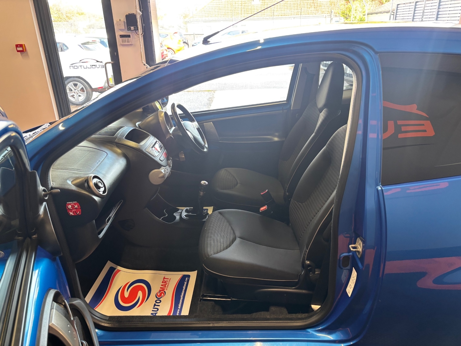 Used Peugeot 107 2013 for sale - 76095237: Photo 43