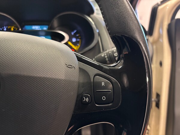 Used Renault Clio 2015 for sale - 74762622: Photo 39
