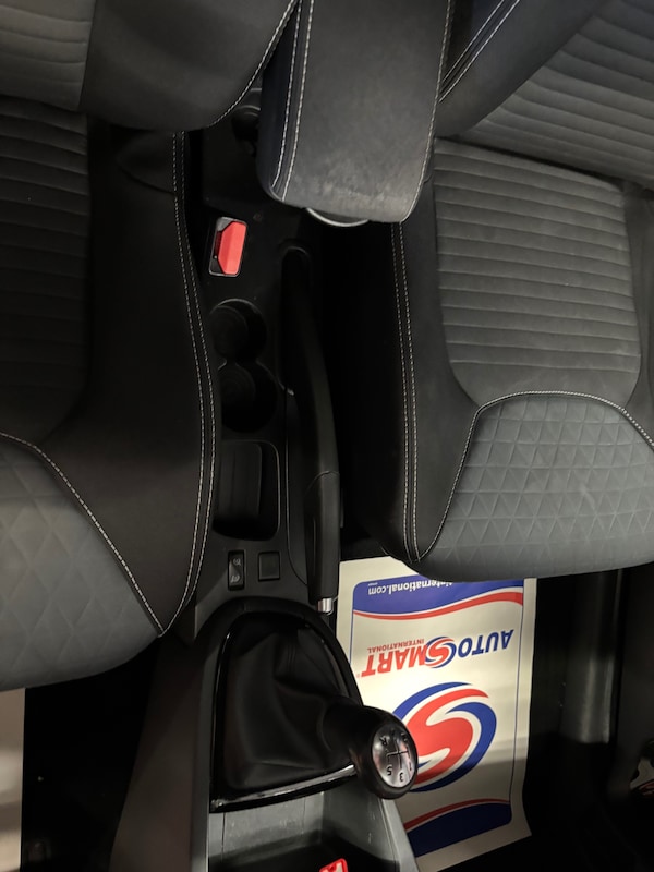 Used Renault Clio 2015 for sale - 74762622: Photo 40