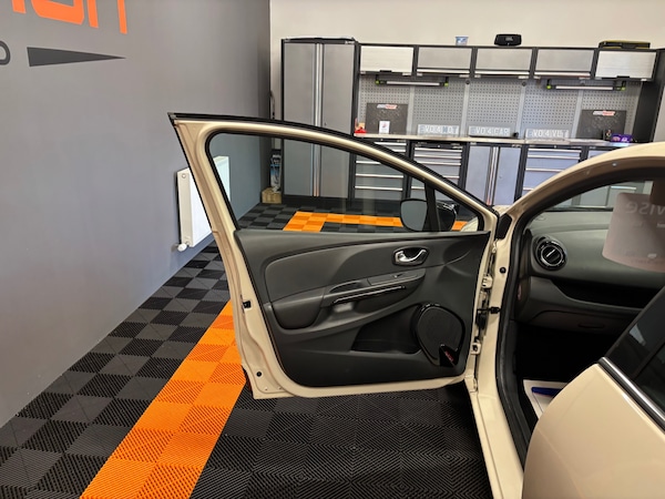 Used Renault Clio 2015 for sale - 74762622: Photo 43