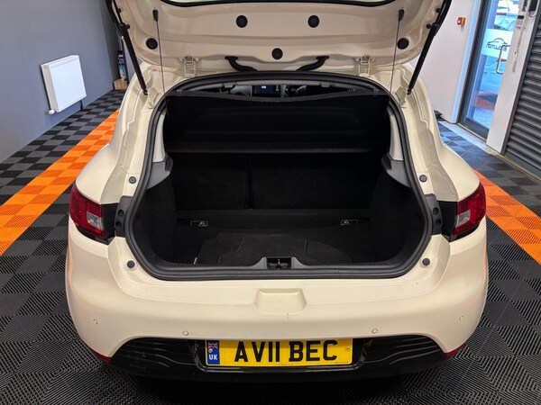 Used Renault Clio 2015 for sale - 74762622: Photo 48