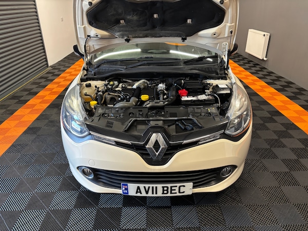 Used Renault Clio 2015 for sale - 74762622: Photo 54