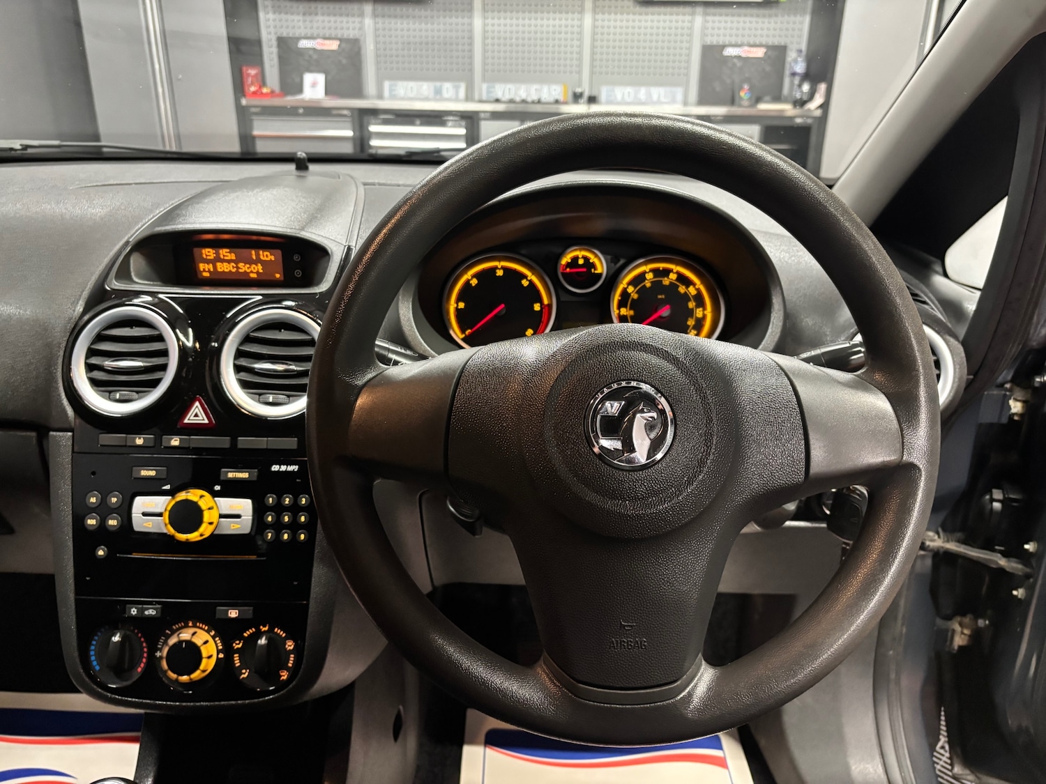 Used Vauxhall Corsa 2015 for sale - 76319038: Photo 48