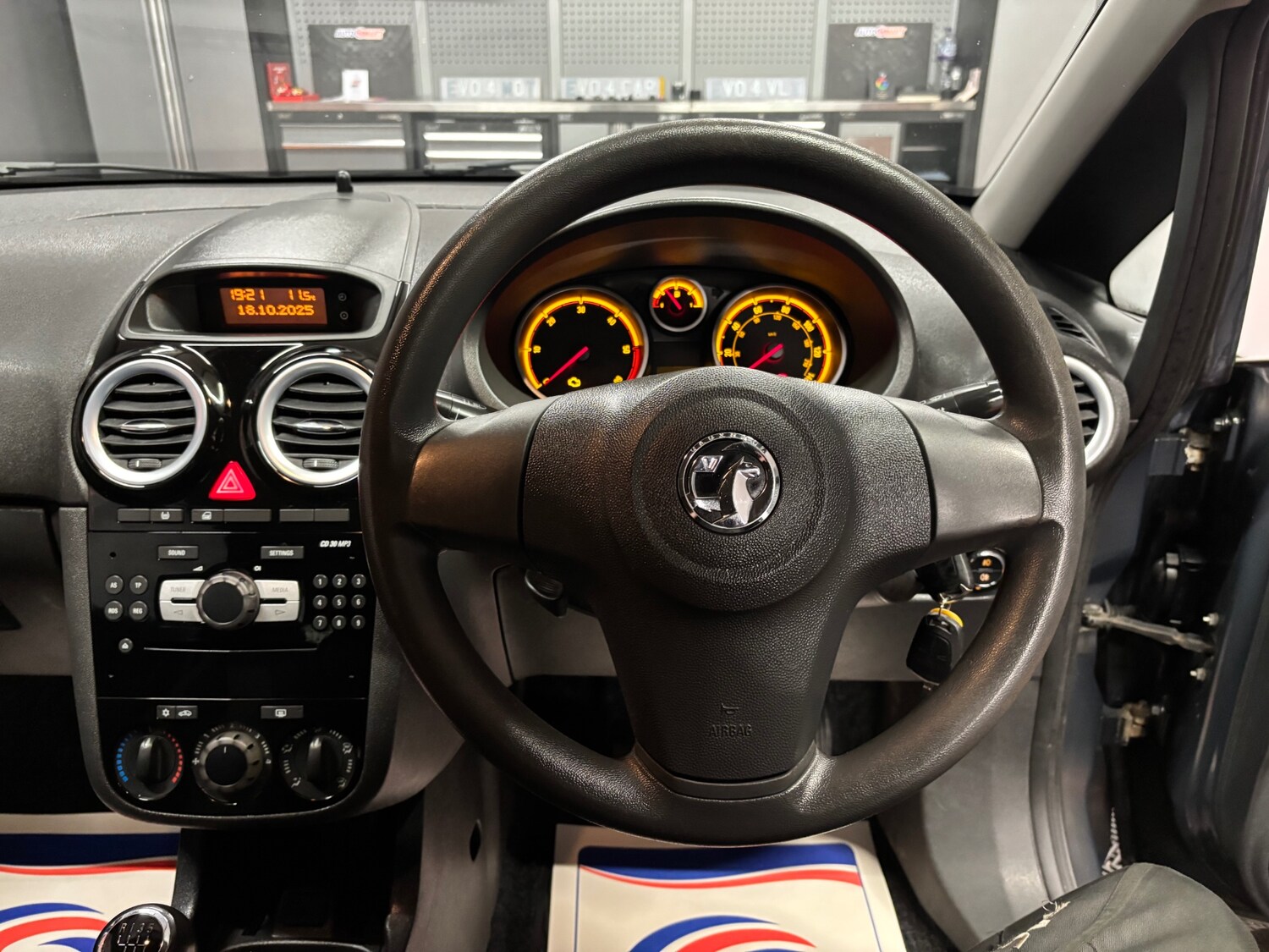 Used Vauxhall Corsa 2015 for sale - 76319038: Photo 56