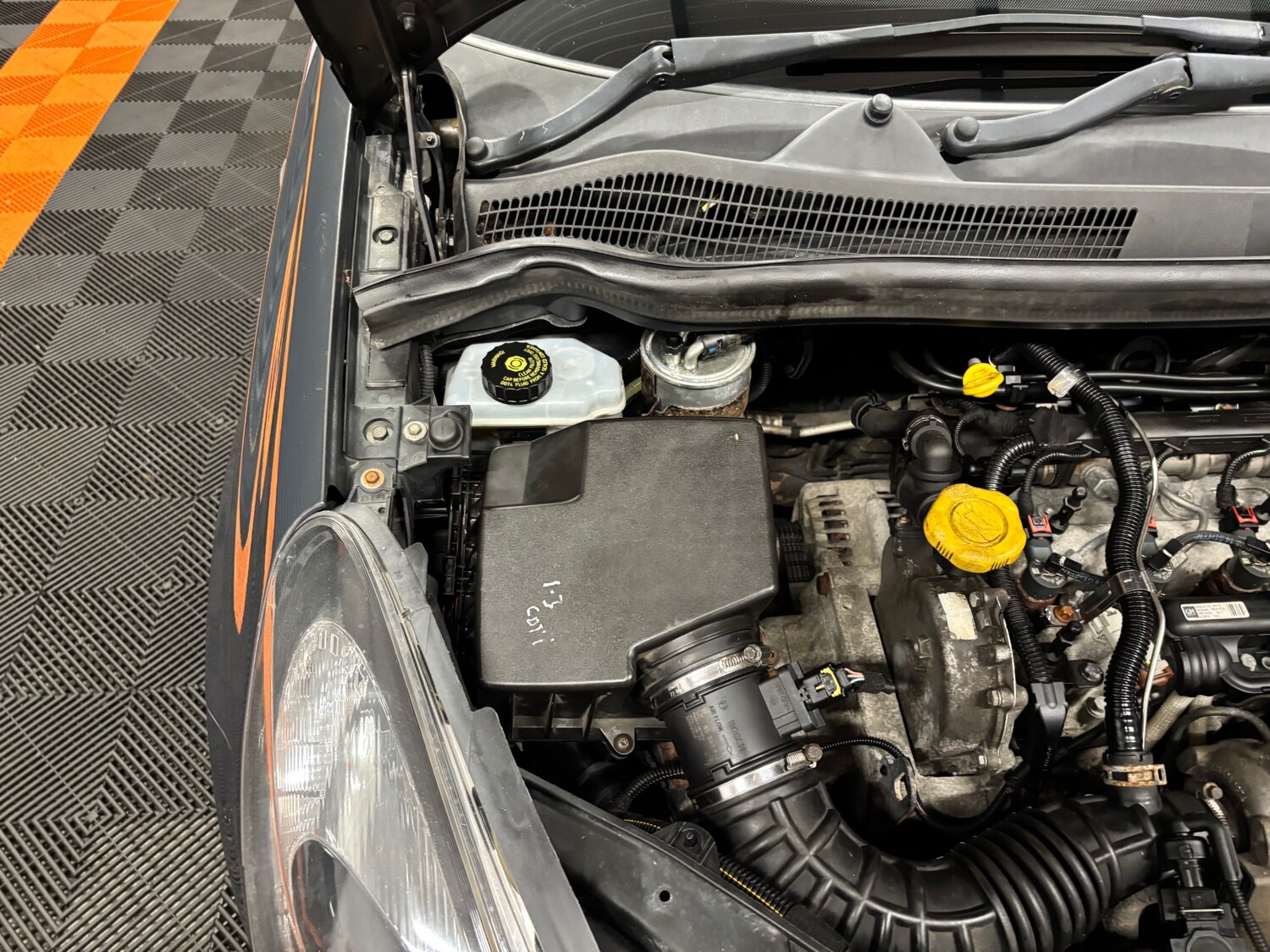 Used Vauxhall Corsa 2015 for sale - 76319038: Photo 69