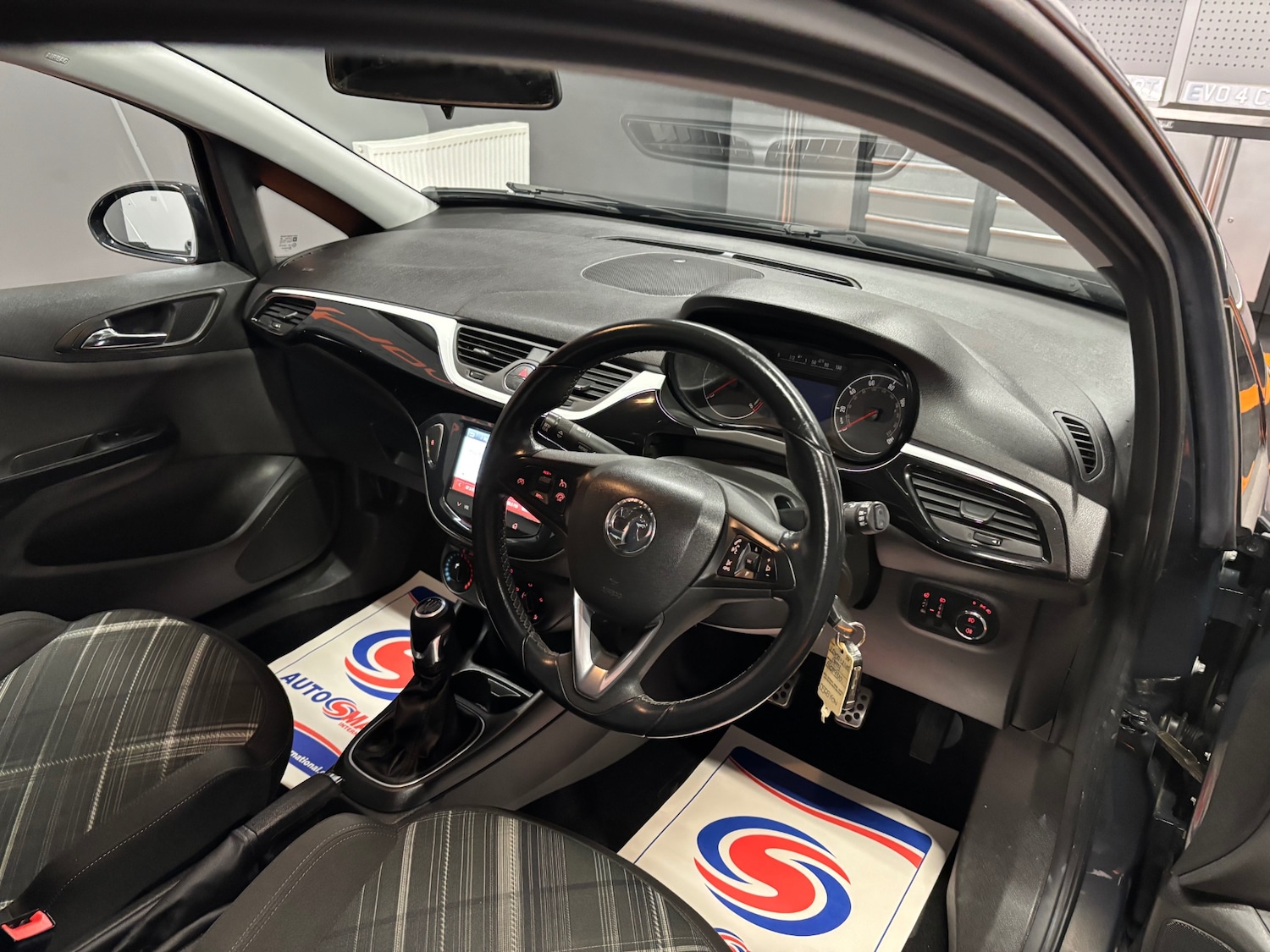 Used Vauxhall Corsa 2015 for sale - 77495736: Photo 41