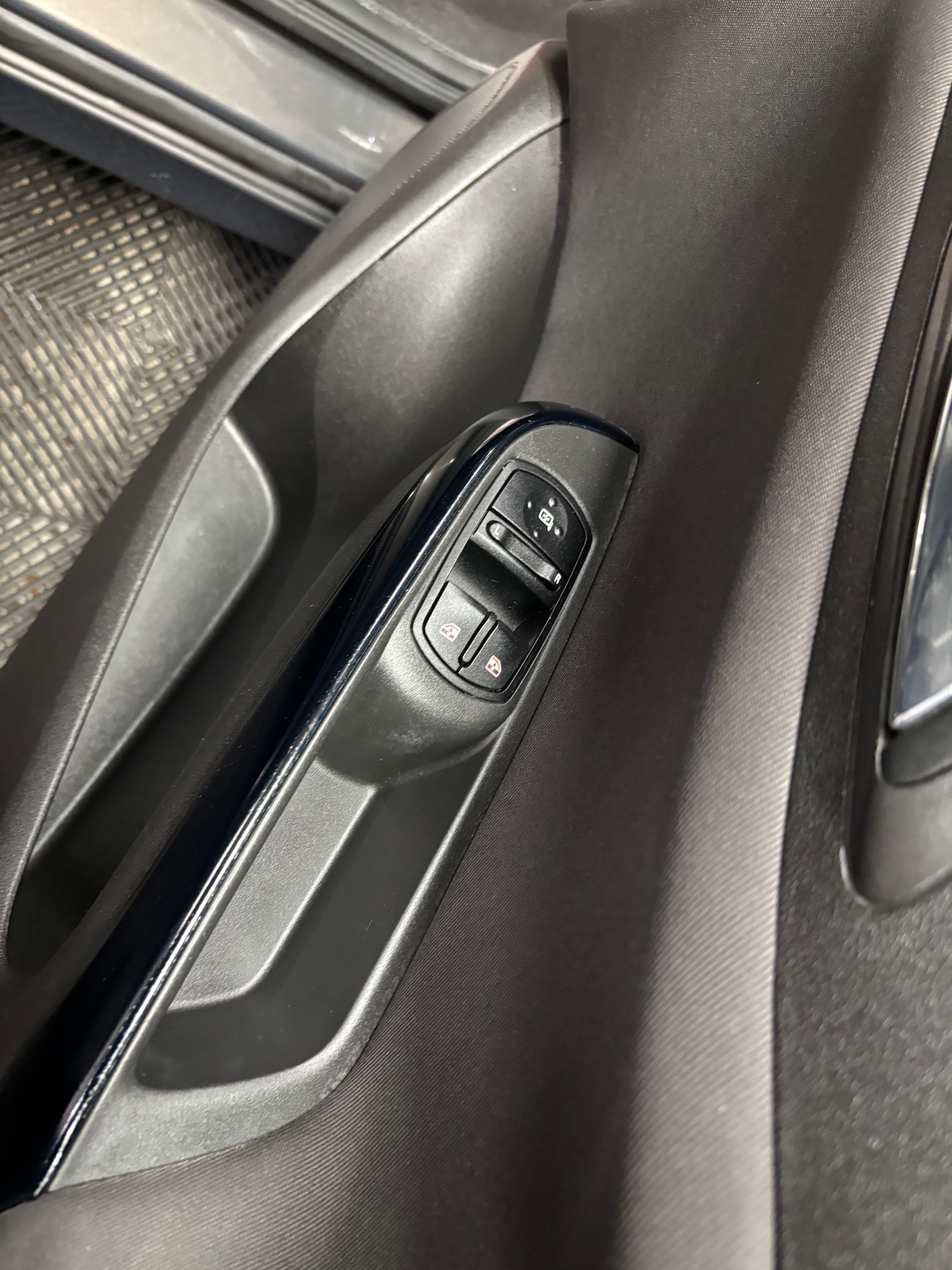 Used Vauxhall Corsa 2015 for sale - 77495736: Photo 60