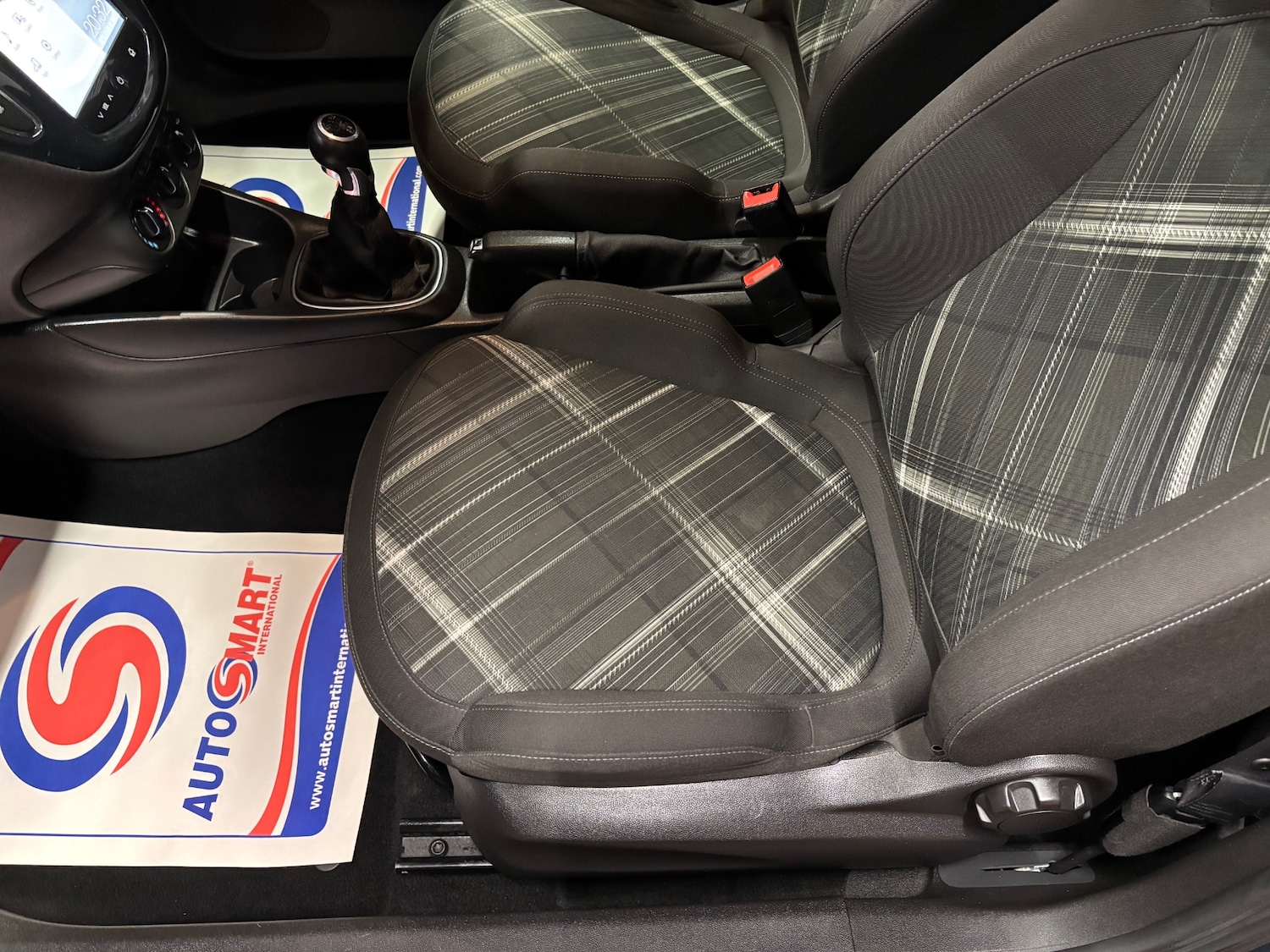 Used Vauxhall Corsa 2015 for sale - 77495736: Photo 64