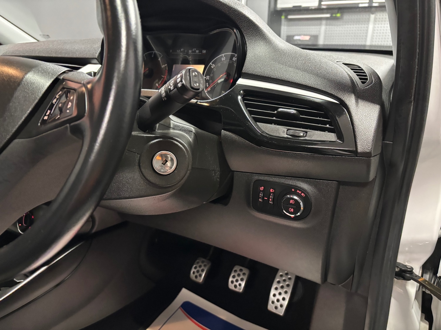 Used Vauxhall Corsa 2016 for sale - 77837349: Photo 49