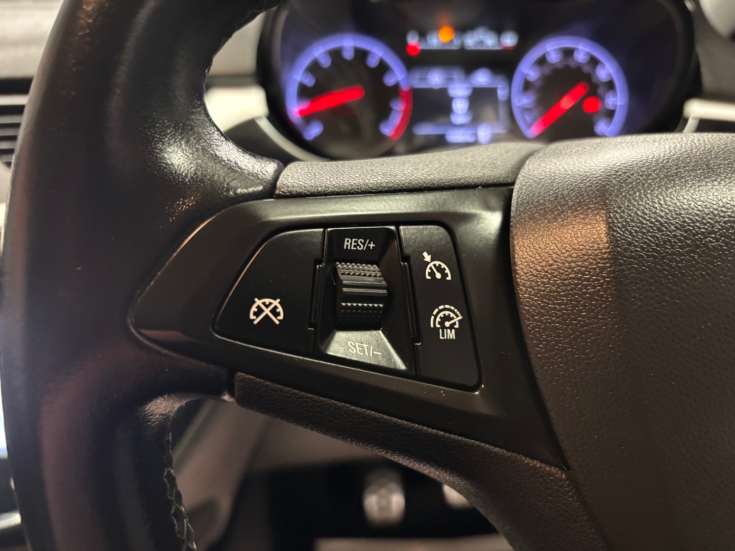 Used Vauxhall Corsa 2016 for sale - 77837349: Photo 60