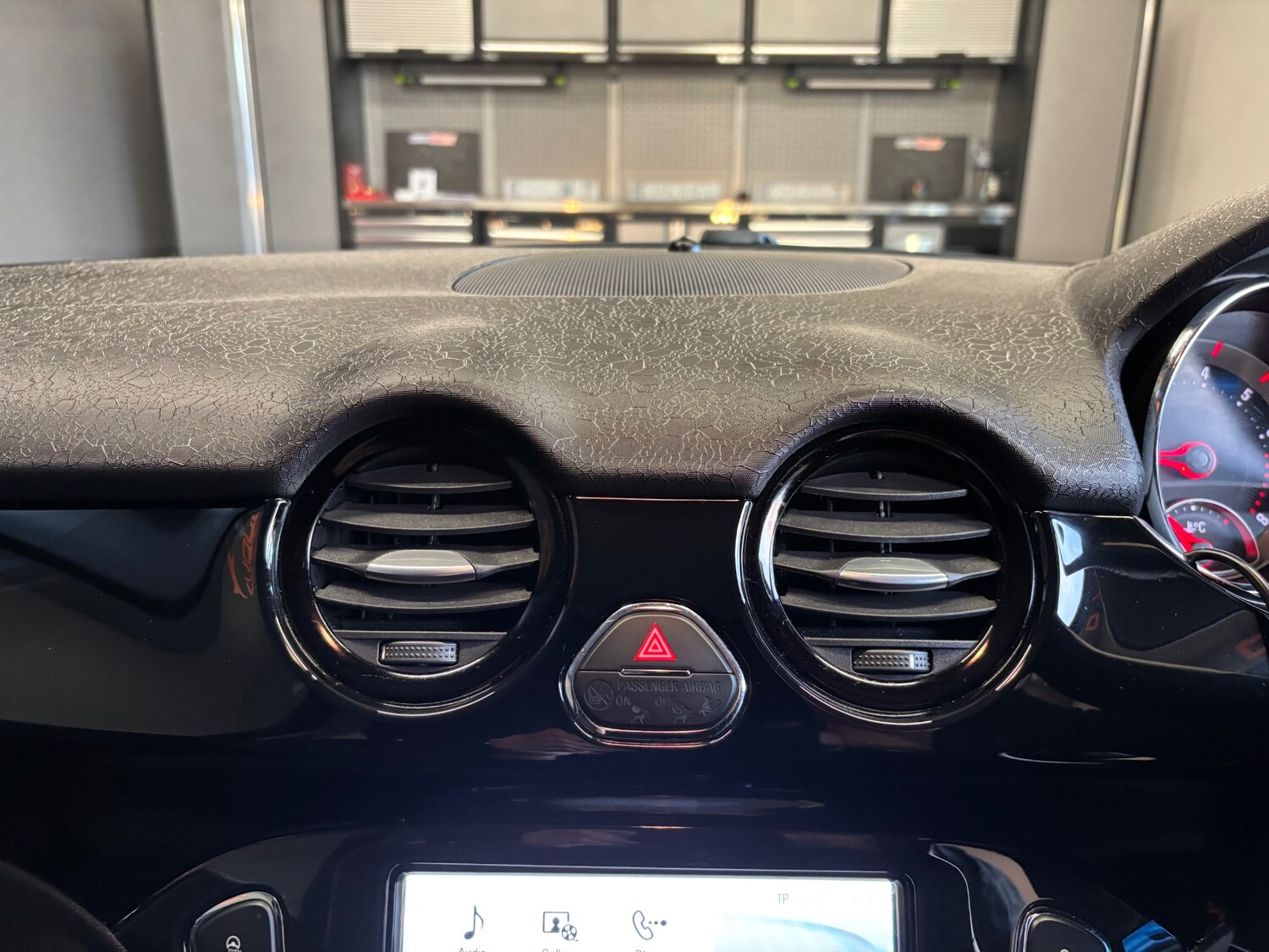 Used Vauxhall ADAM 2014 for sale - 75946551: Photo 46