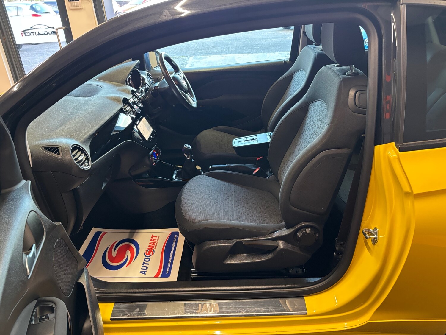 Used Vauxhall ADAM 2014 for sale - 75946551: Photo 52