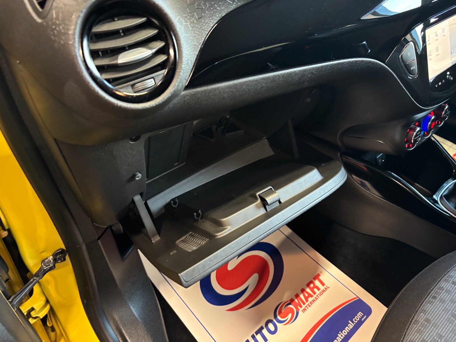 Used Vauxhall ADAM 2014 for sale - 75946551: Photo 59