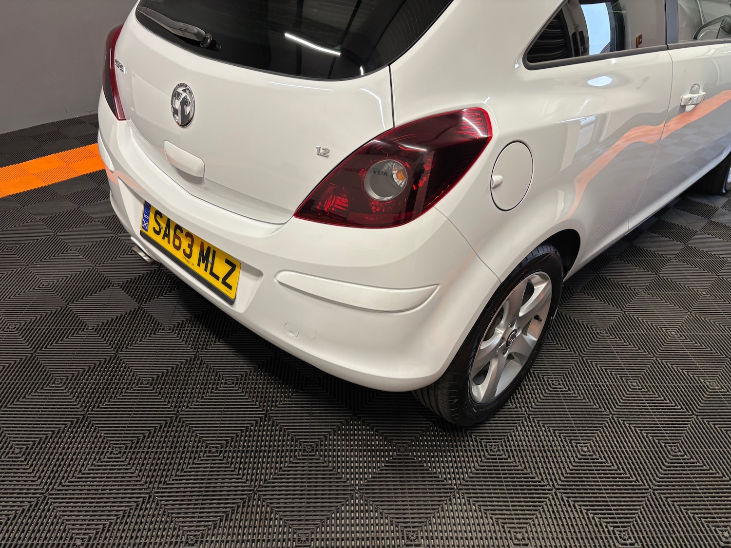 Vehicle 21