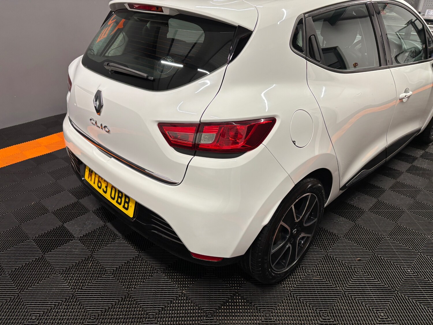 Used Renault Clio 2013 for sale - 77482650: Photo 31