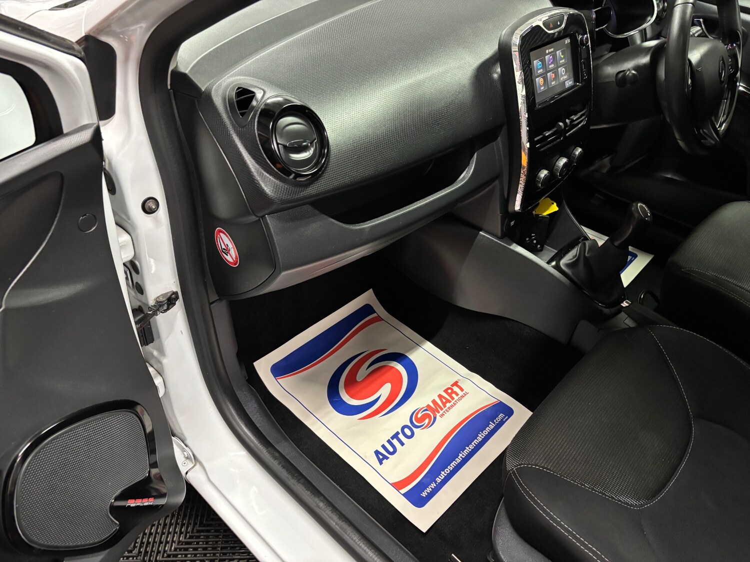 Used Renault Clio 2013 for sale - 77482650: Photo 56