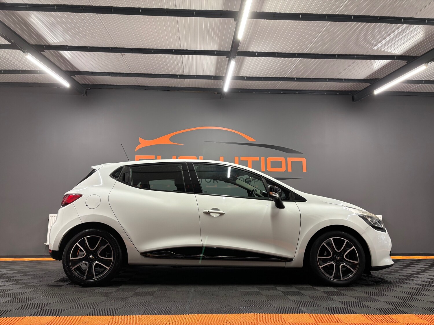 Used Renault Clio 2013 for sale - 77482650: Photo 8