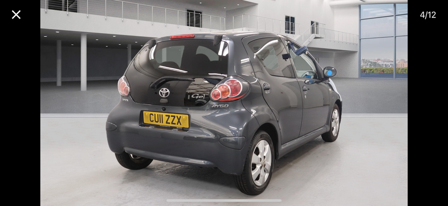 Used Toyota AYGO 2011 for sale - 76120433: Photo 6