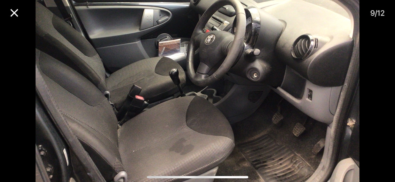 Used Toyota AYGO 2011 for sale - 76120433: Photo 7