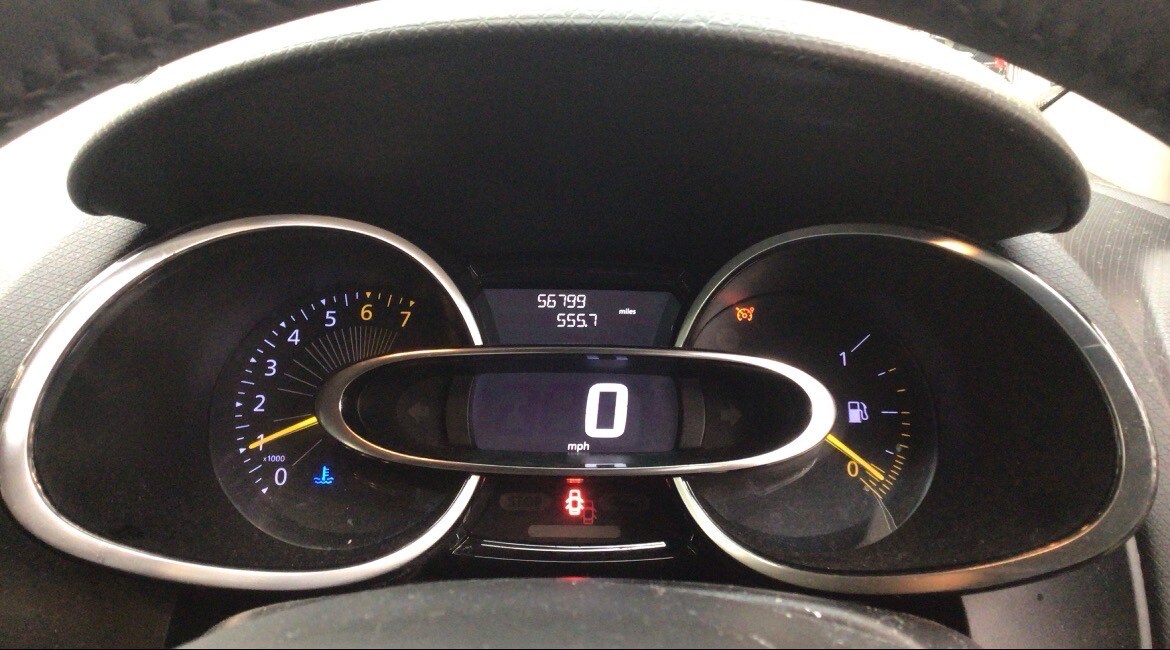 Used Renault Clio 2015 for sale - 77823514: Photo 10