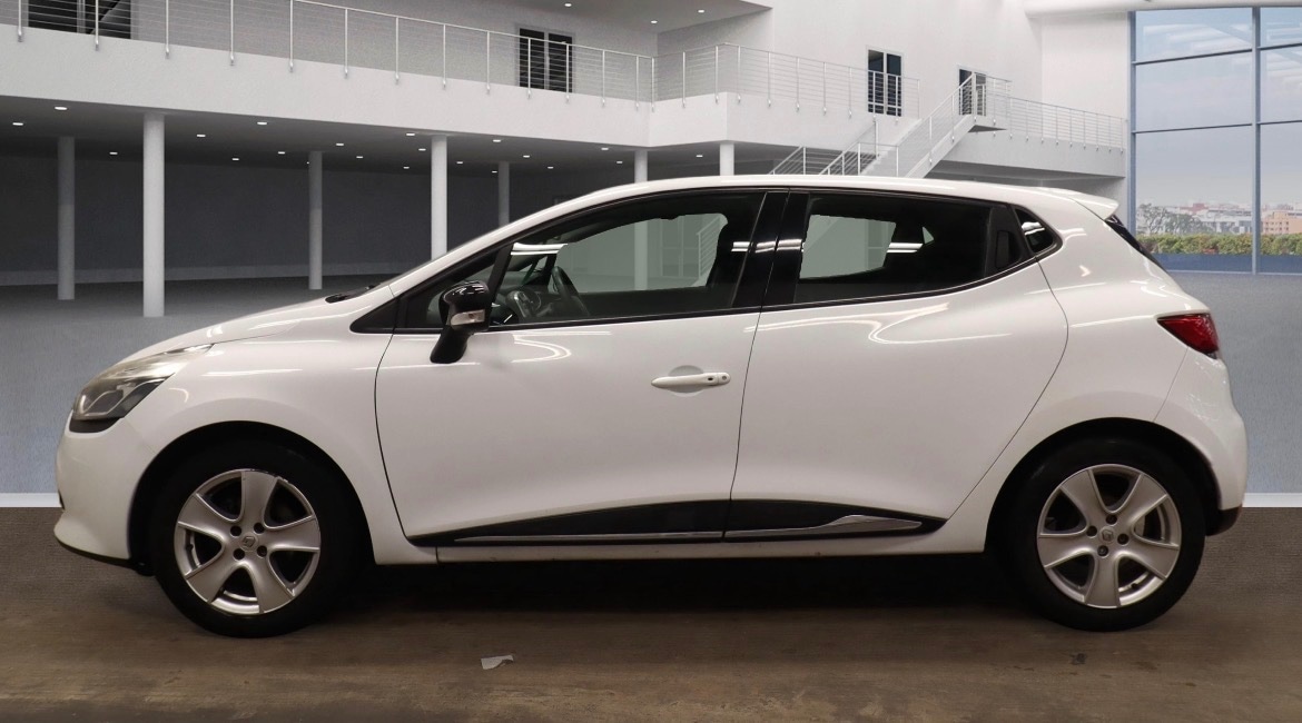 Used Renault Clio 2015 for sale - 77823514: Photo 5