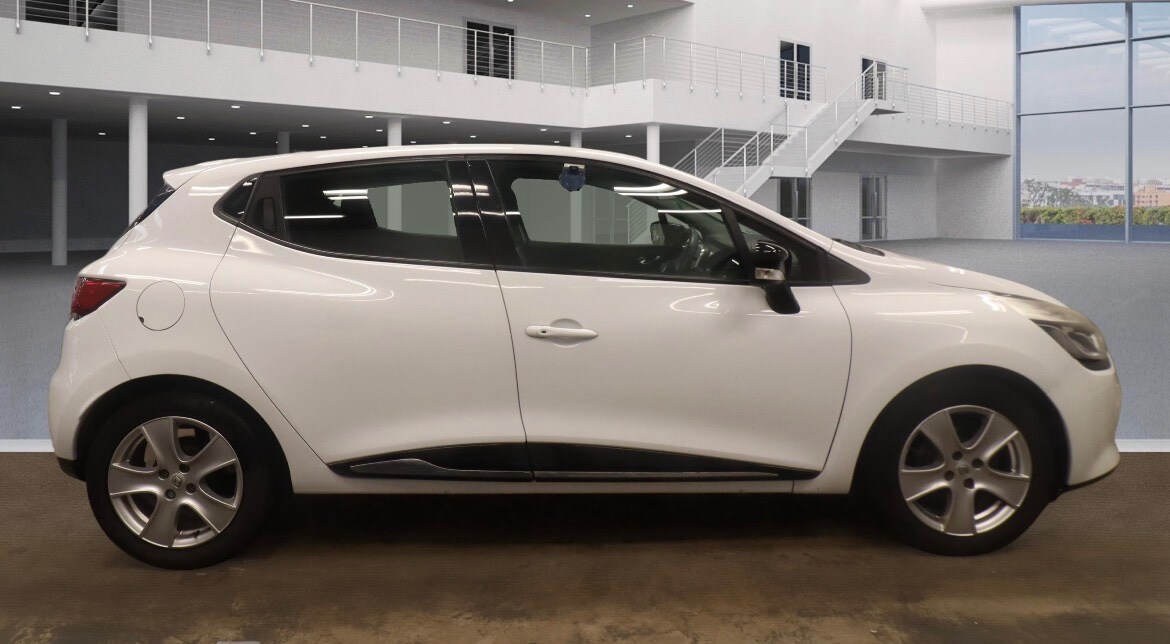 Used Renault Clio 2015 for sale - 77823514: Photo 6