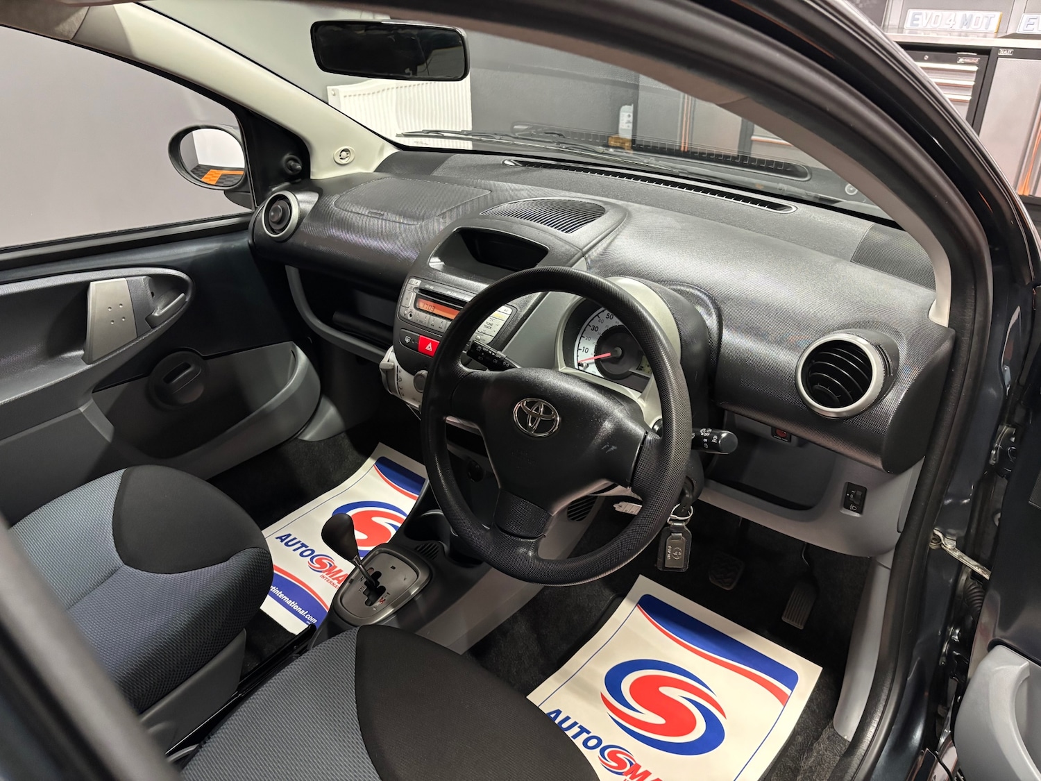 Used Toyota AYGO 2006 for sale - 76273418: Photo 39