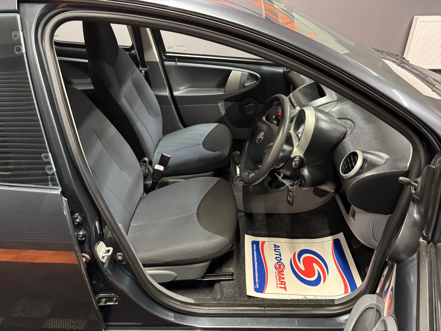 Used Toyota AYGO 2006 for sale - 76273418: Photo 40