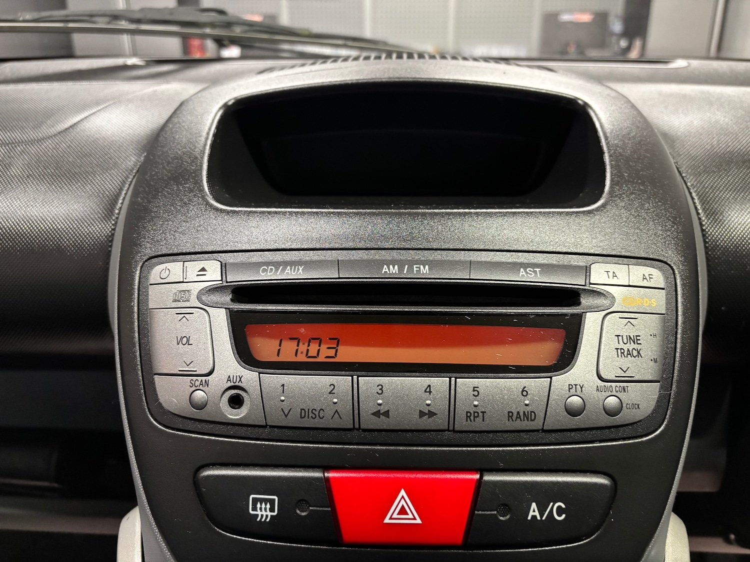 Used Toyota AYGO 2006 for sale - 76273418: Photo 45