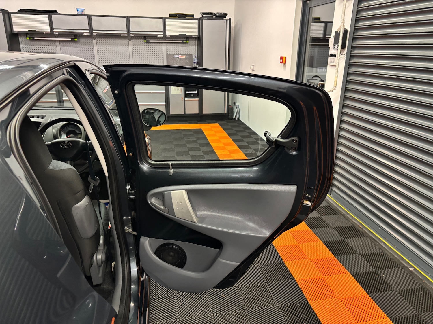 Used Toyota AYGO 2006 for sale - 76273418: Photo 53