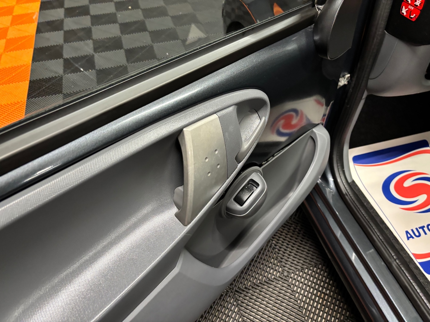 Used Toyota AYGO 2006 for sale - 76273418: Photo 56