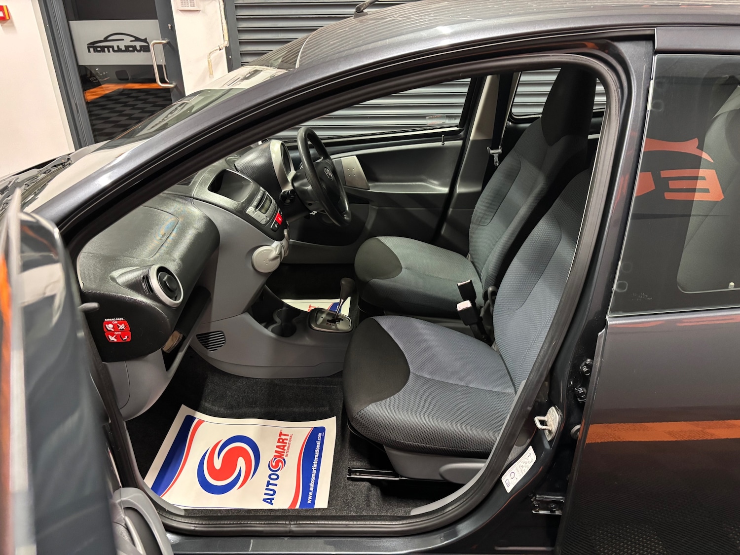 Used Toyota AYGO 2006 for sale - 76273418: Photo 61