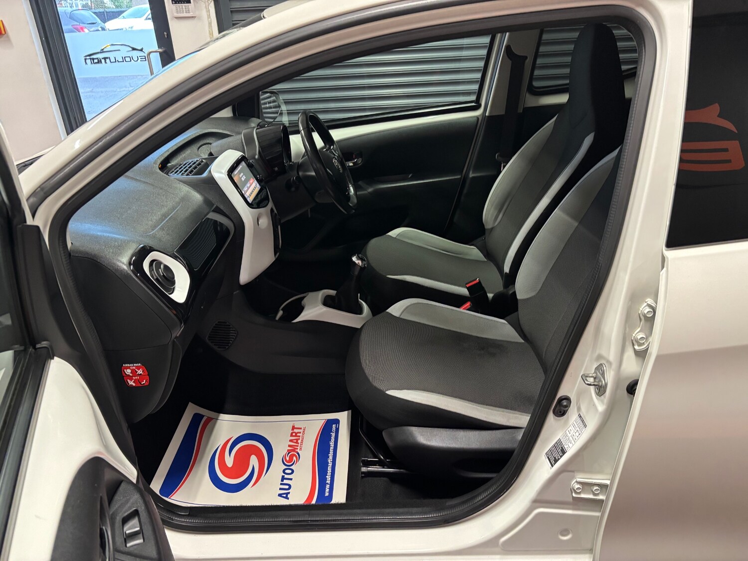 Used Toyota AYGO 2016 for sale - 77168746: Photo 63