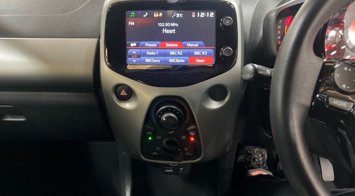 Used Toyota AYGO 2017 for sale - 77168714: Photo 11