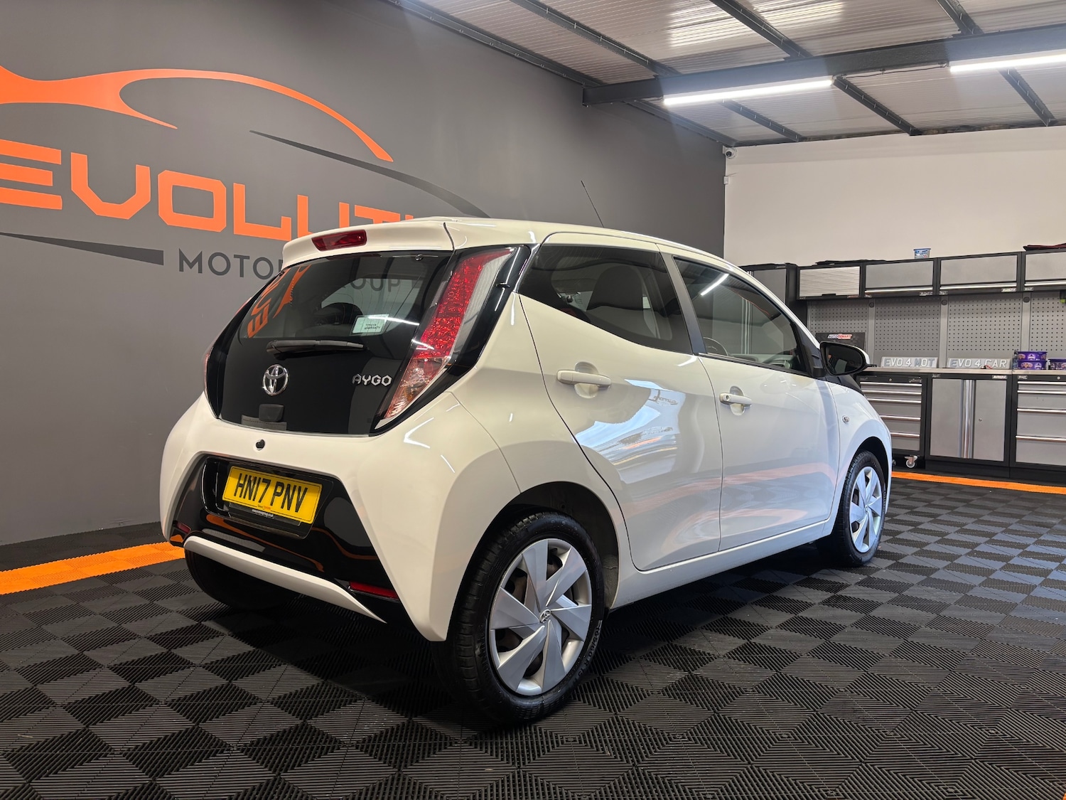 Used Toyota AYGO 2017 for sale - 77168714: Photo 29