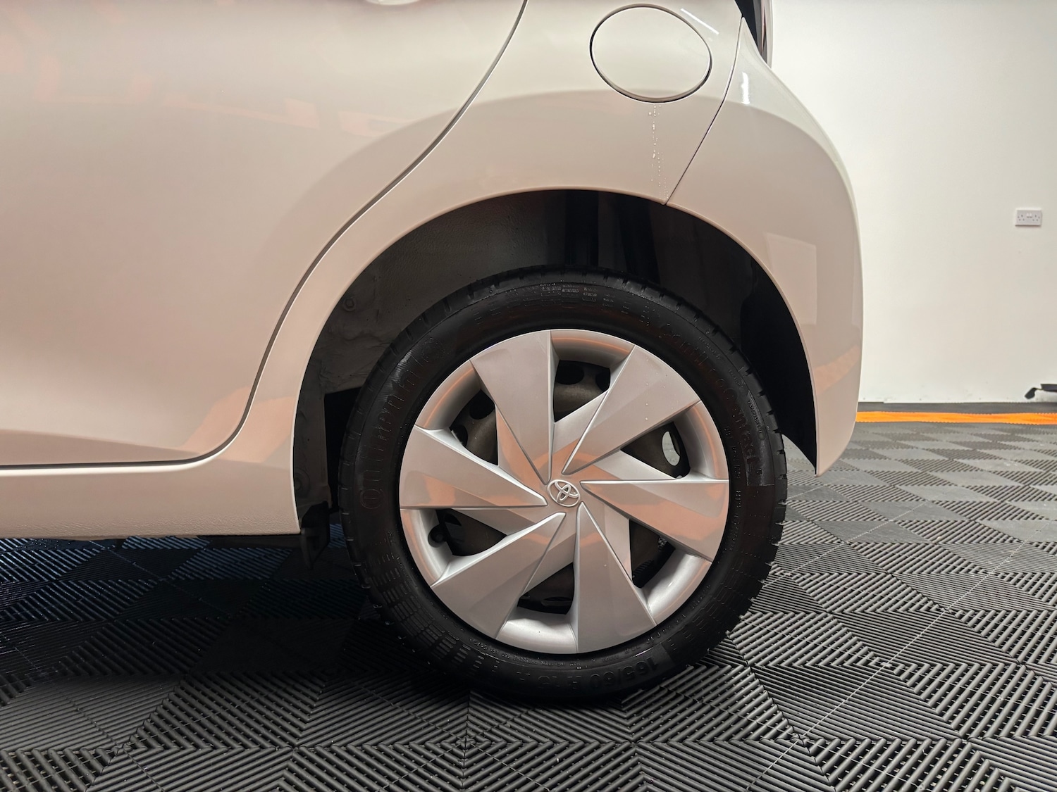 Used Toyota AYGO 2017 for sale - 77168714: Photo 35