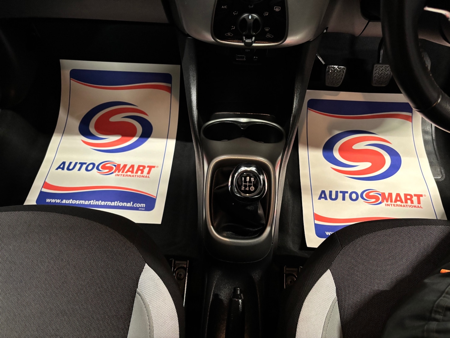 Used Toyota AYGO 2017 for sale - 77168714: Photo 49