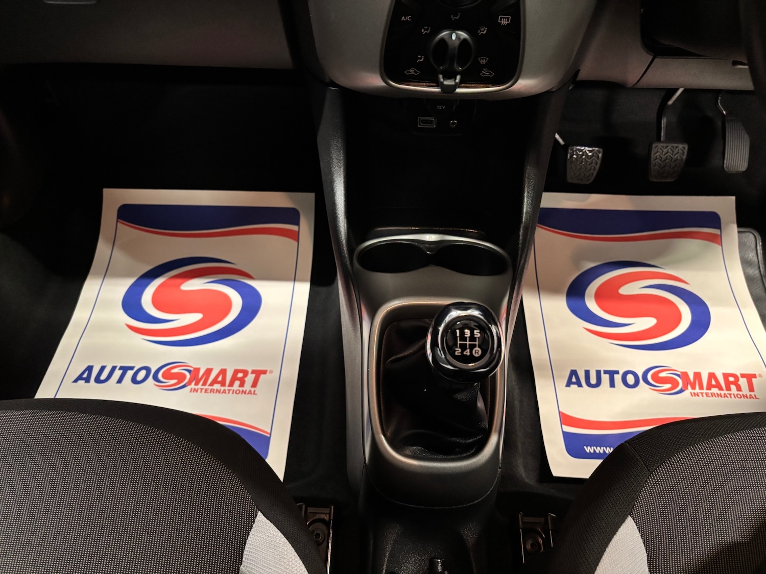 Used Toyota AYGO 2017 for sale - 77168714: Photo 50