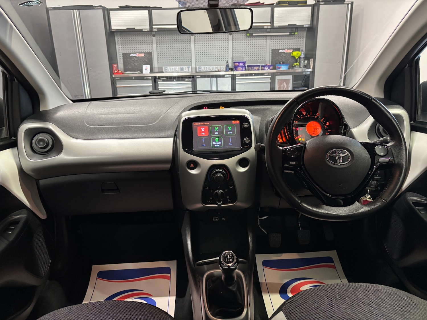 Used Toyota AYGO 2017 for sale - 77168714: Photo 65