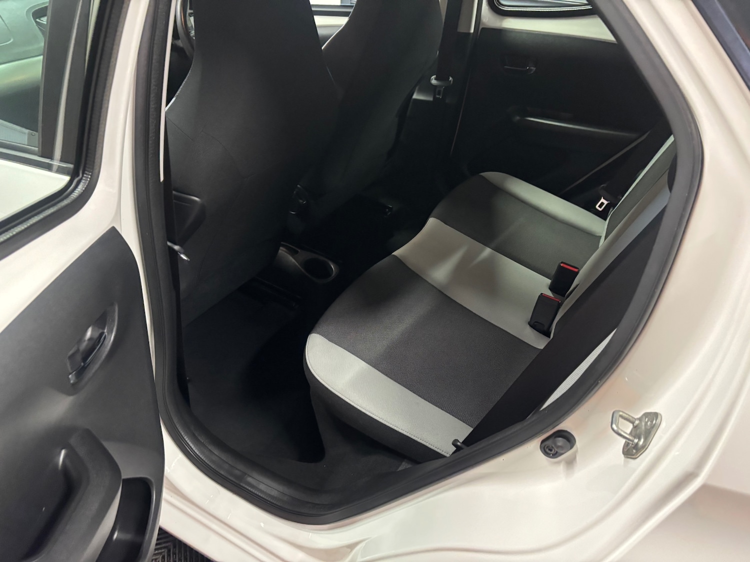 Used Toyota AYGO 2017 for sale - 77168714: Photo 70