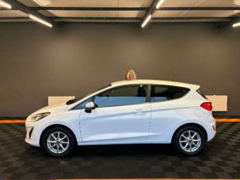 Used Ford Fiesta 2017 for sale - 73088047: Photo