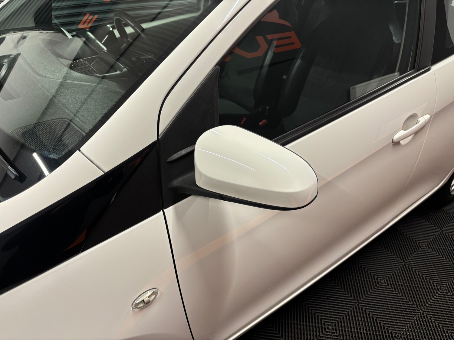 Used Toyota AYGO 2014 for sale - 76198775: Photo 16