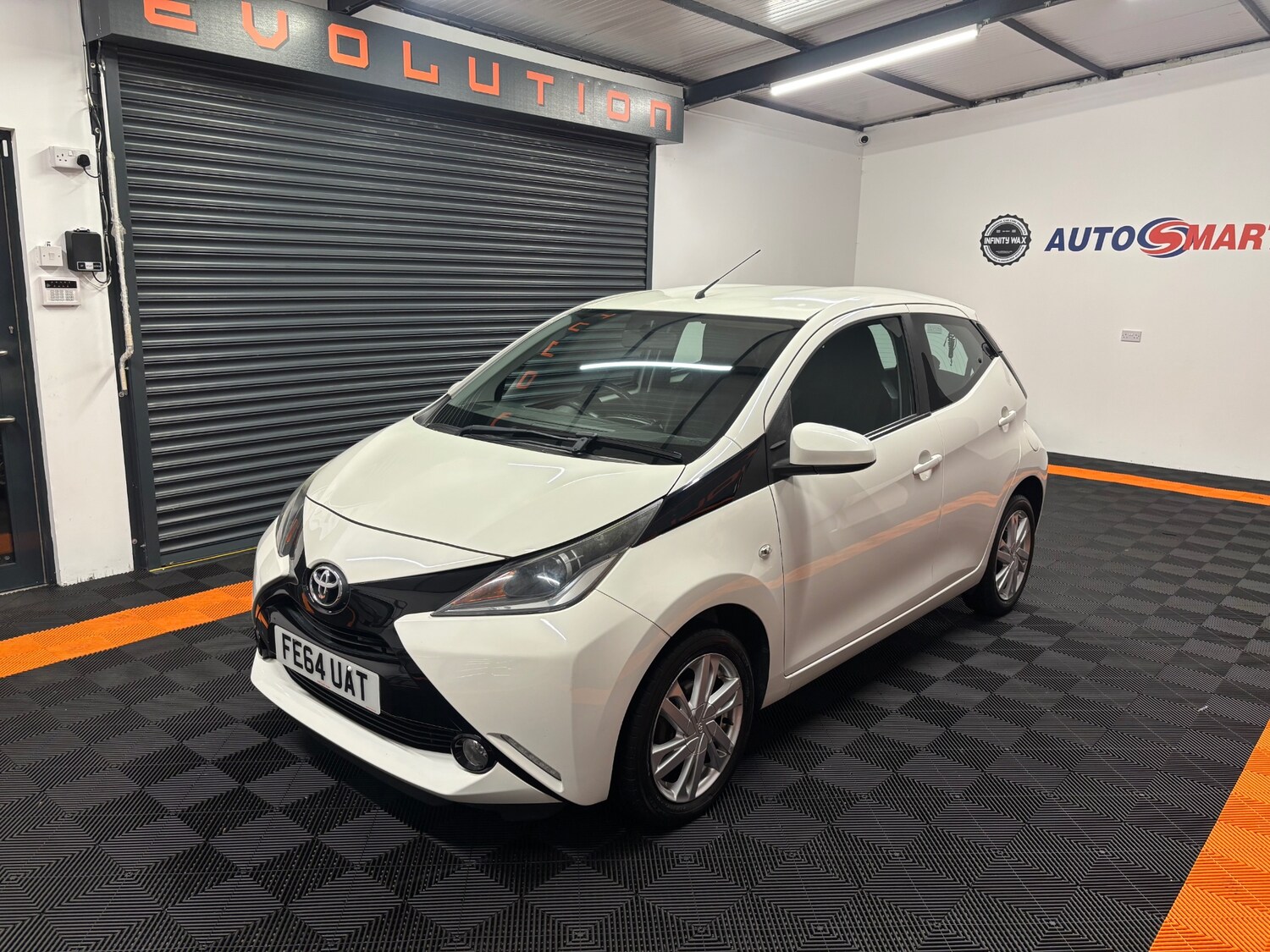 Used Toyota AYGO 2014 for sale - 76198775: Photo 19