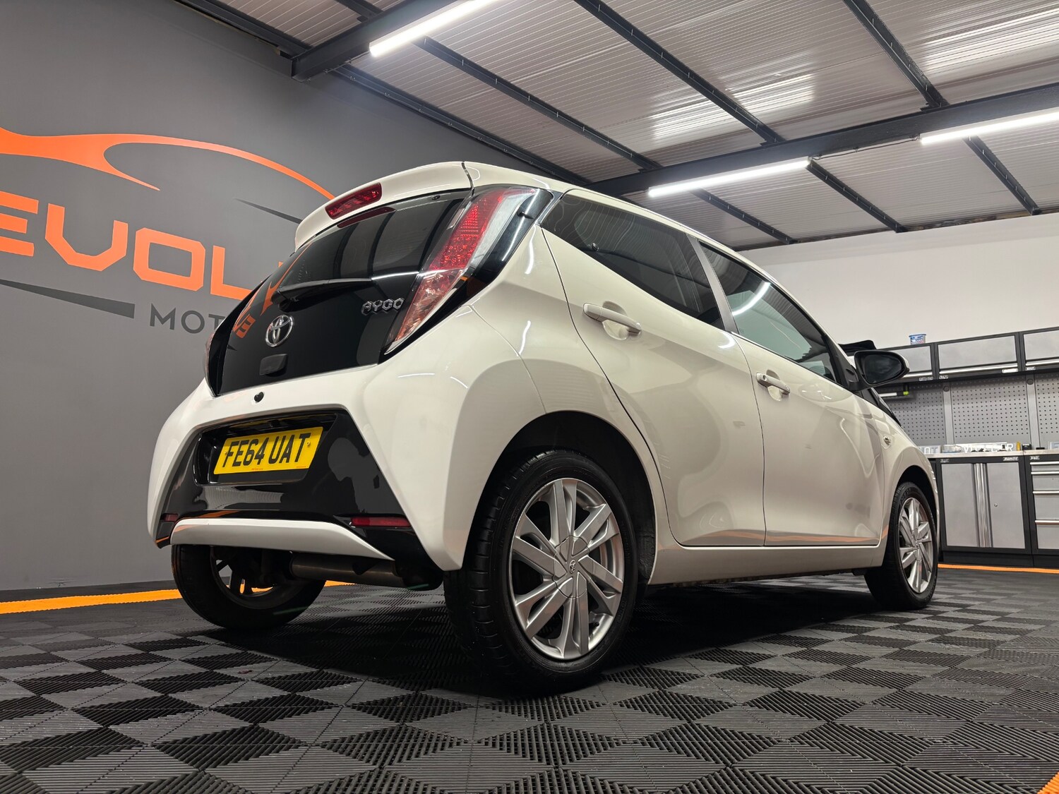 Used Toyota AYGO 2014 for sale - 76198775: Photo 26