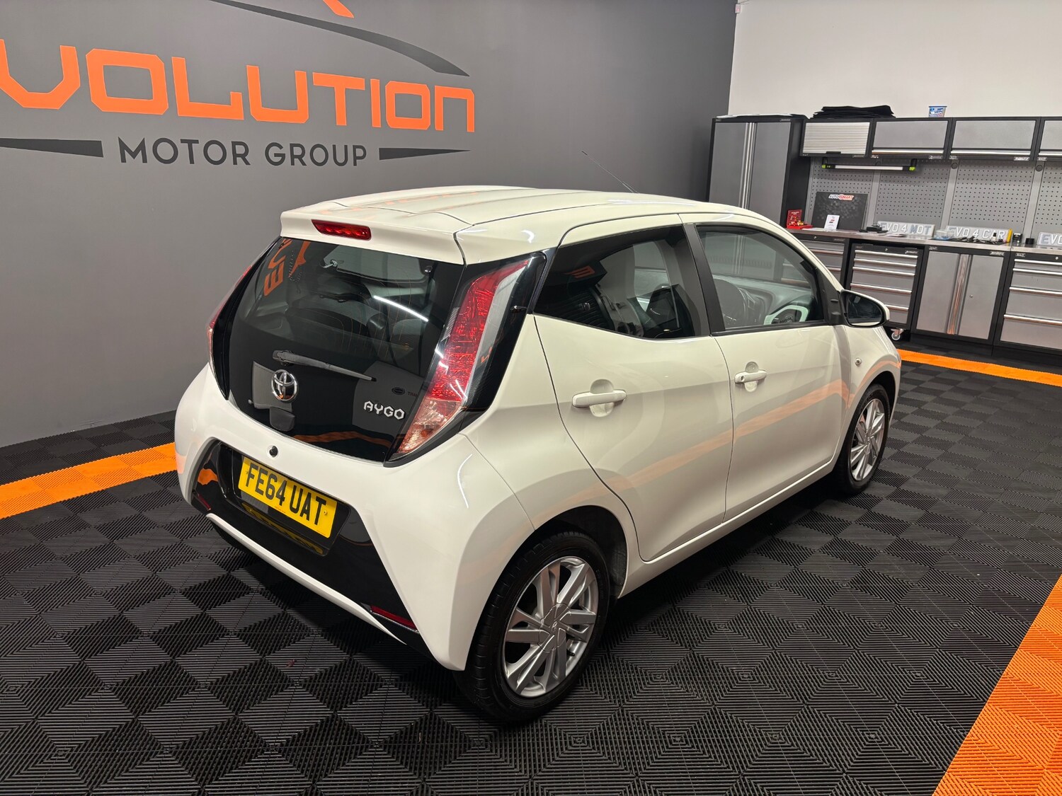 Used Toyota AYGO 2014 for sale - 76198775: Photo 27