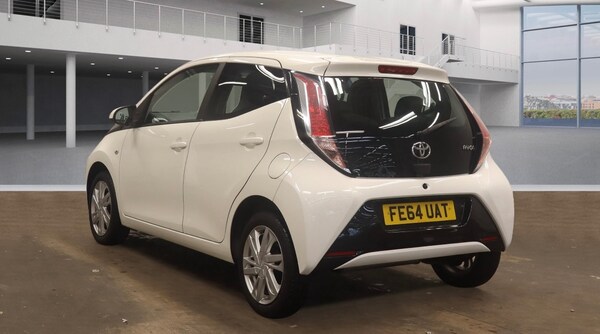 Used Toyota AYGO 2014 for sale - 76198775: Photo 2