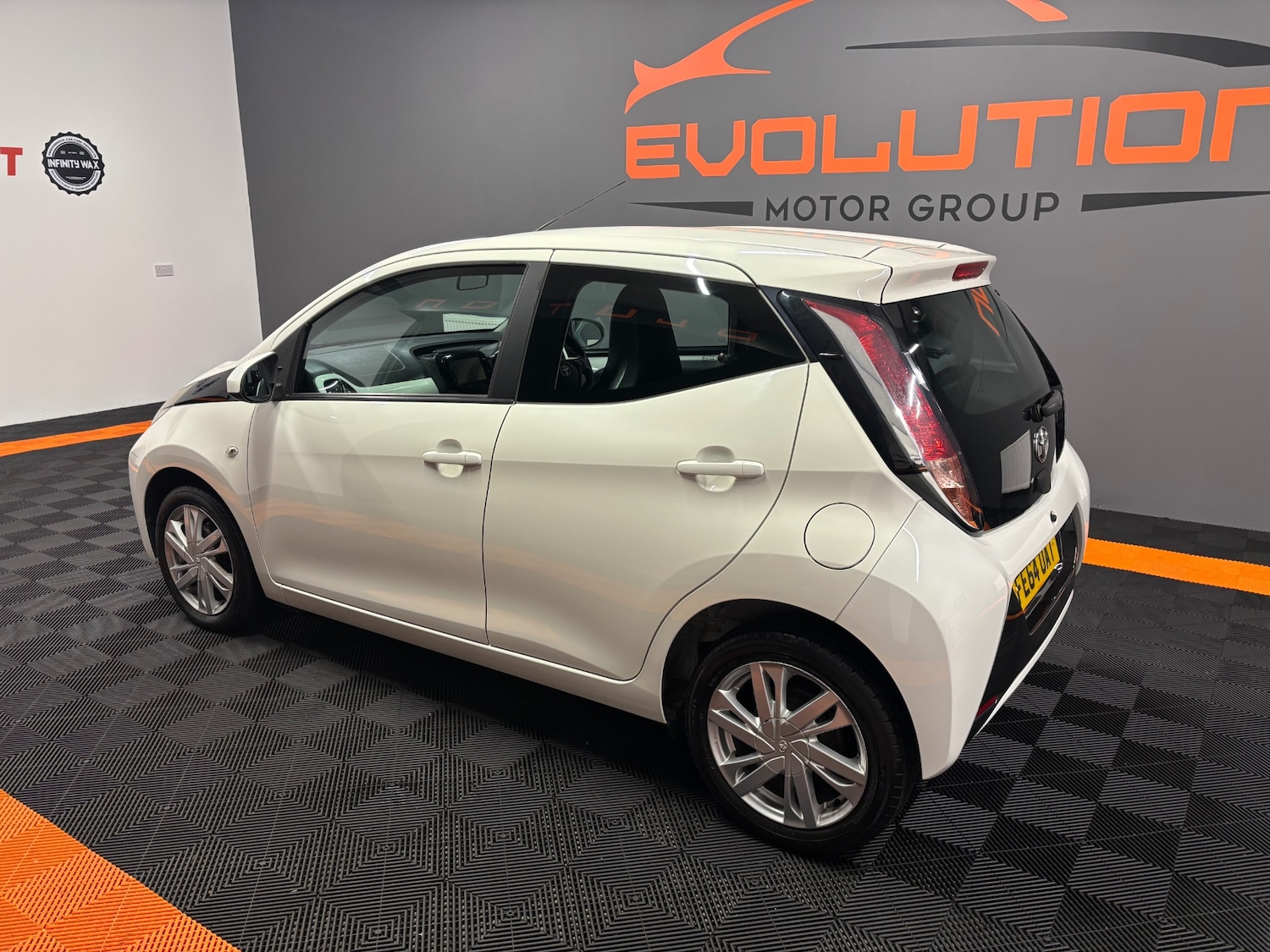 Used Toyota AYGO 2014 for sale - 76198775: Photo 3