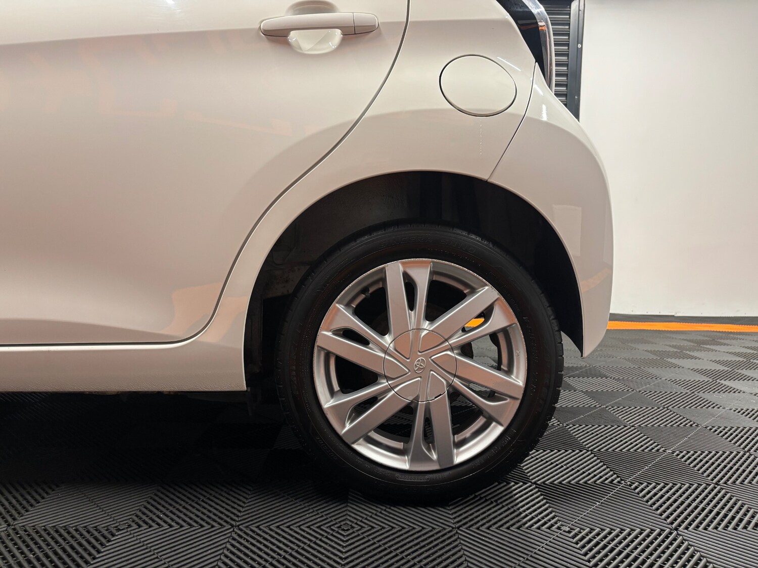 Used Toyota AYGO 2014 for sale - 76198775: Photo 34