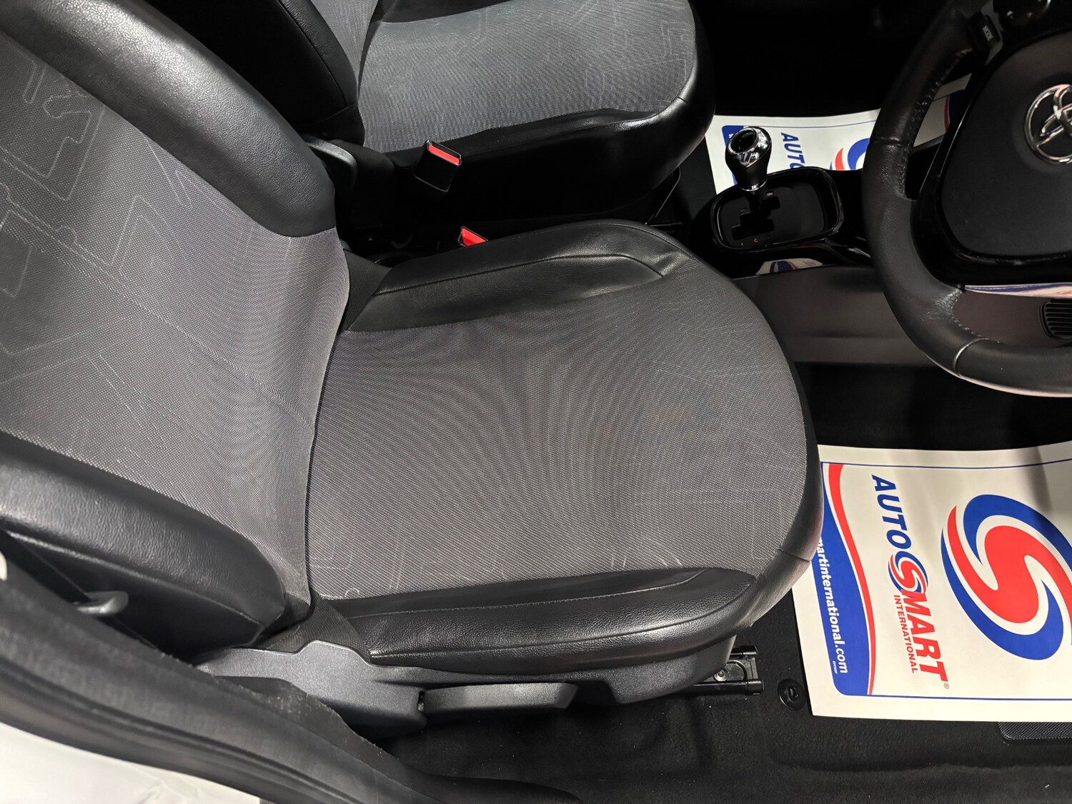 Used Toyota AYGO 2014 for sale - 76198775: Photo 42