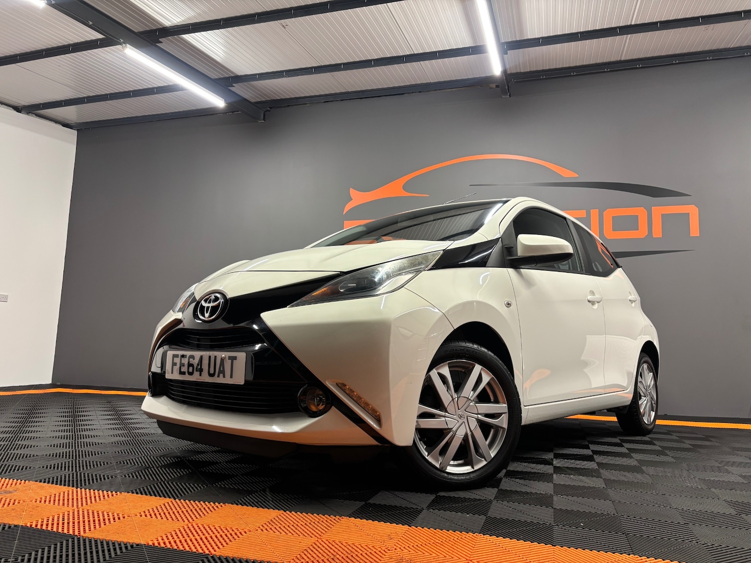 Used Toyota AYGO 2014 for sale - 76198775: Photo 5